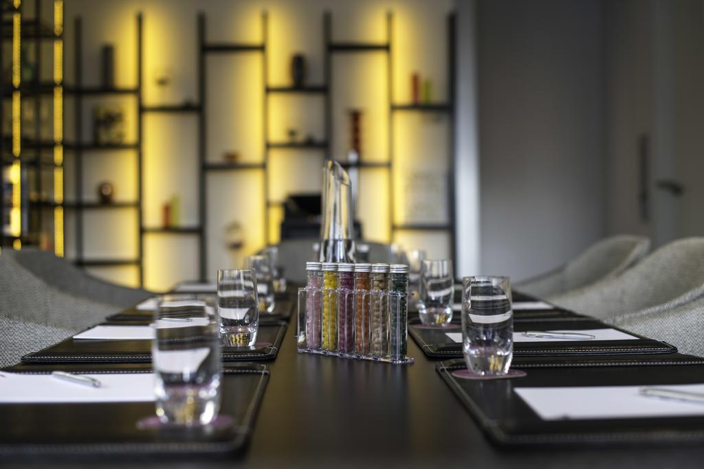 อะเดลฟี โฮเต็ล Hotel เมลเบิร์น ภายนอก รูปภาพ Interior of the restaurant