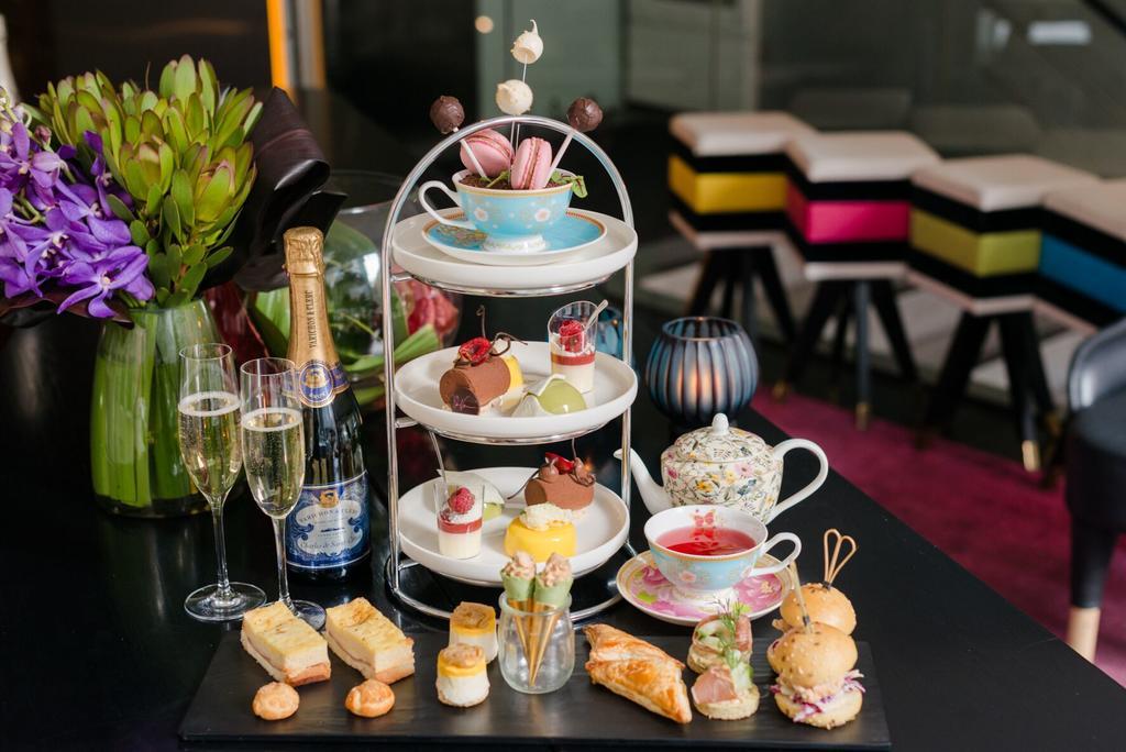 อะเดลฟี โฮเต็ล Hotel เมลเบิร์น ภายนอก รูปภาพ Afternoon tea at the InterContinental Sydney