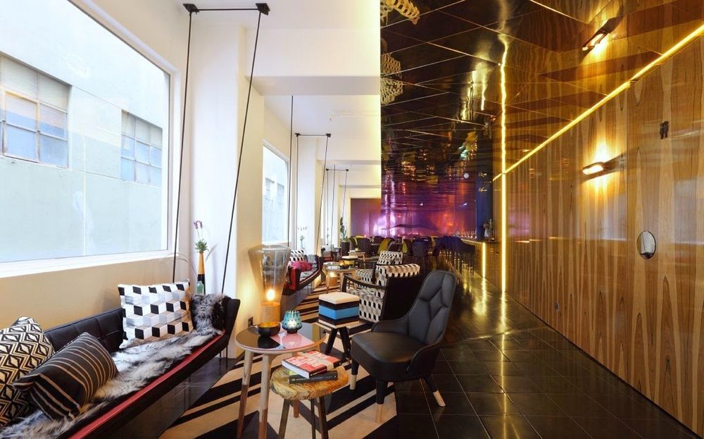 อะเดลฟี โฮเต็ล Hotel เมลเบิร์น ภายนอก รูปภาพ The interior of the hotel