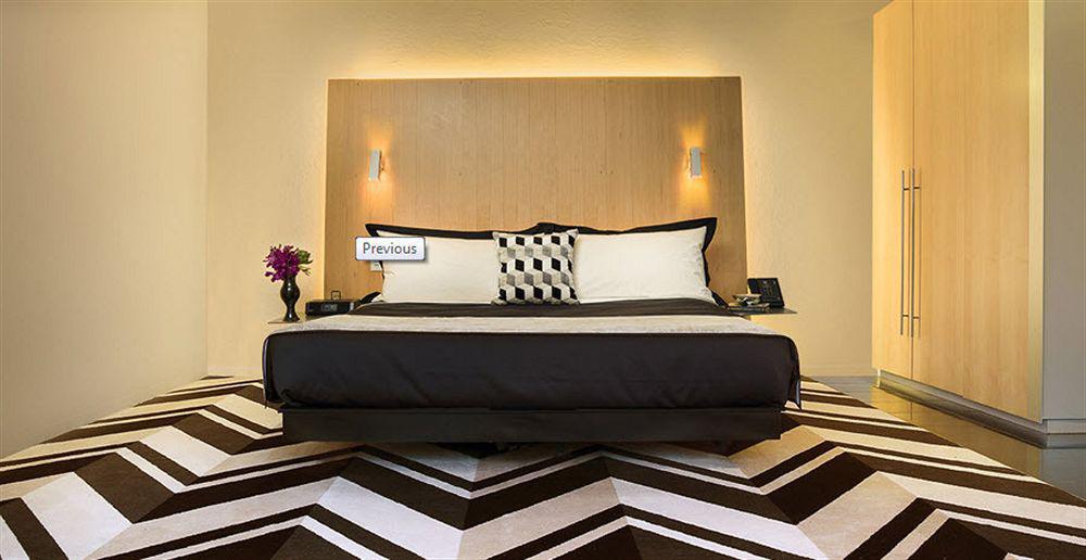 อะเดลฟี โฮเต็ล Hotel เมลเบิร์น ภายนอก รูปภาพ A bedroom at the hotel